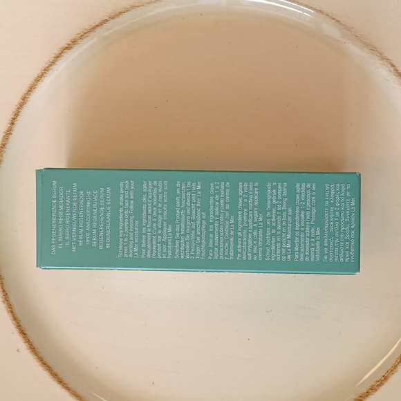 LA MER The Regenerating Serum - 1 fl oz NEW - Picture 3 of 5